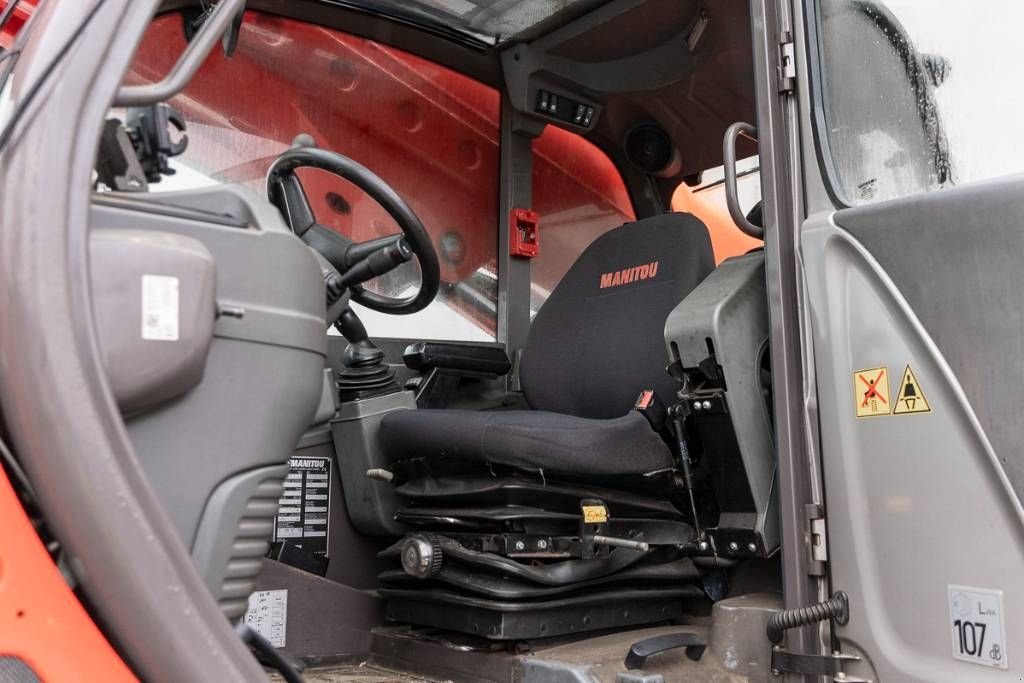 Teleskoplader of the type Manitou MRT 2150 Plus, Gebrauchtmaschine in Moerbeke (Picture 4)