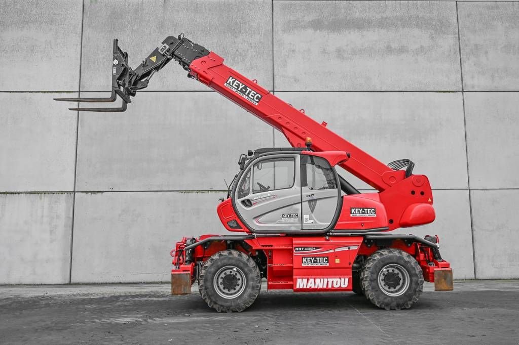 Teleskoplader of the type Manitou MRT 2150 Plus, Gebrauchtmaschine in Moerbeke (Picture 4)