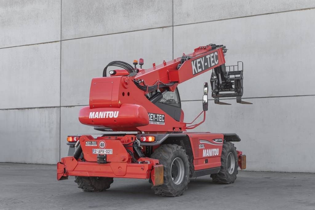 Teleskoplader des Typs Manitou MRT 2150 Plus, Gebrauchtmaschine in Moerbeke (Bild 4)