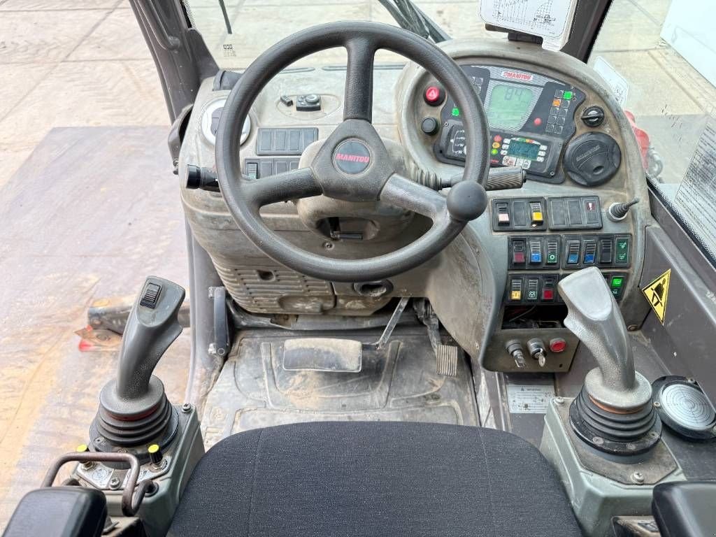Teleskoplader typu Manitou MRT 2150+ Privilege - Mercedes-Benz Engine / 4x4x4, Gebrauchtmaschine v Veldhoven (Obrázek 8)