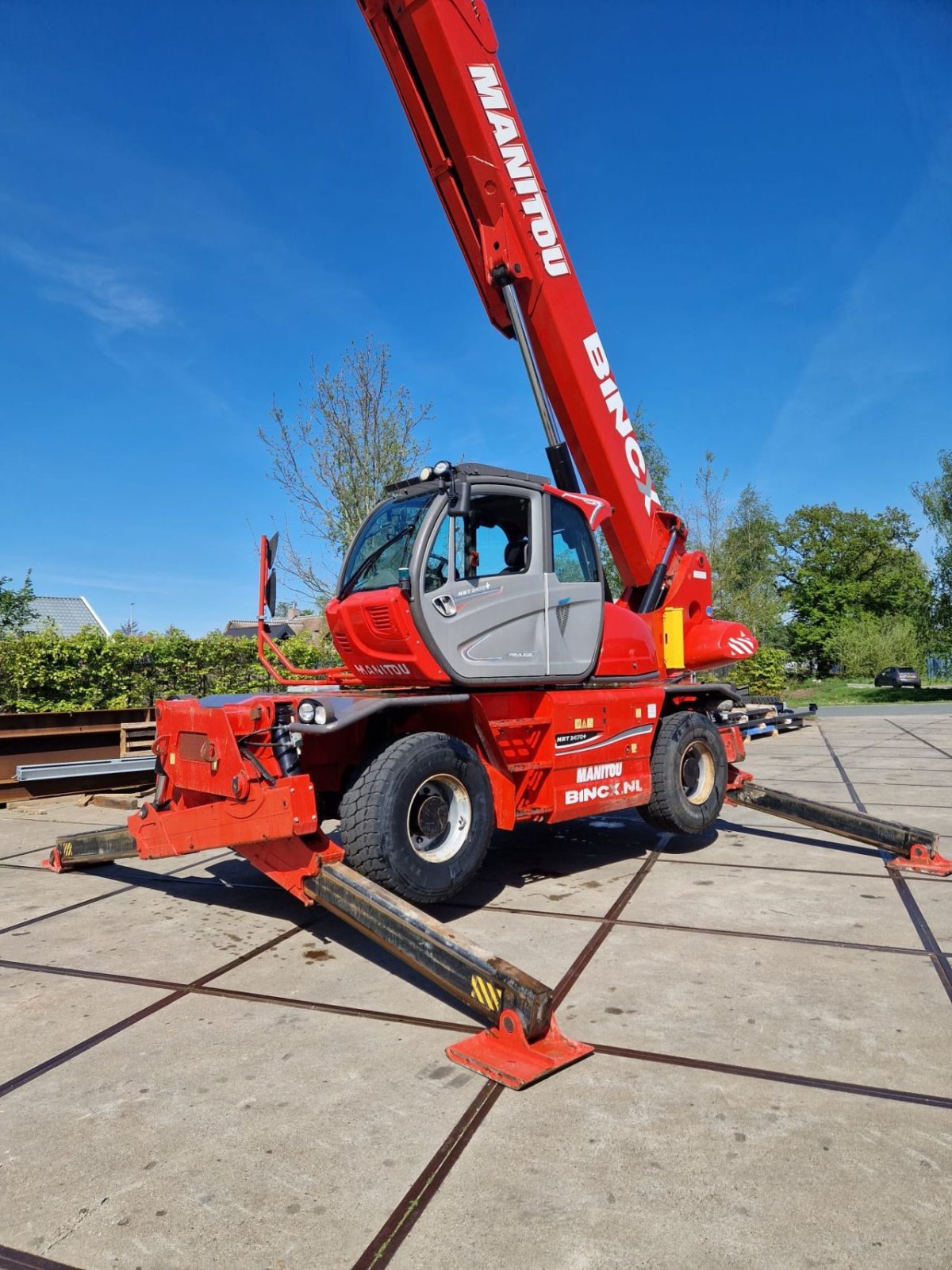 Teleskoplader tip Manitou MRT 2470 plus, Gebrauchtmaschine in Lunteren (Poză 1)