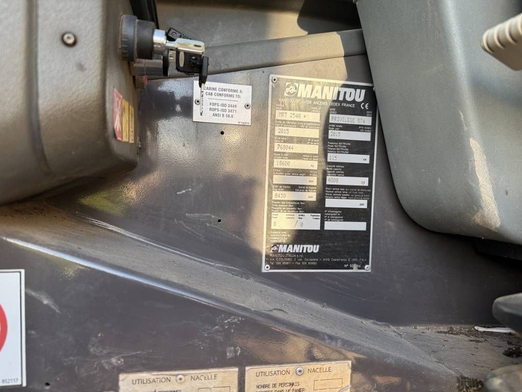 Teleskoplader типа Manitou MRT 2540 Plus Privilege ST4, Gebrauchtmaschine в Luttenberg (Фотография 9)