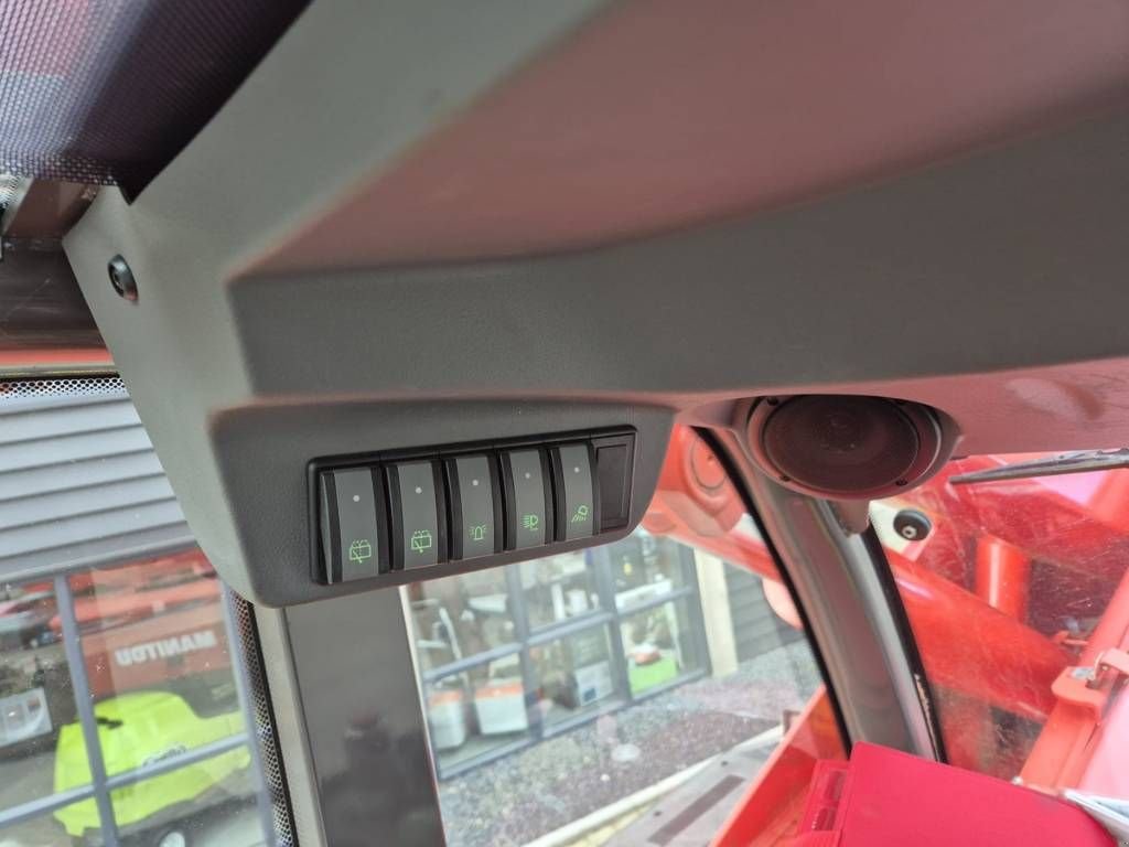 Teleskoplader des Typs Manitou MRT 2540 Plus Privilege ST4, Gebrauchtmaschine in Luttenberg (Bild 5)