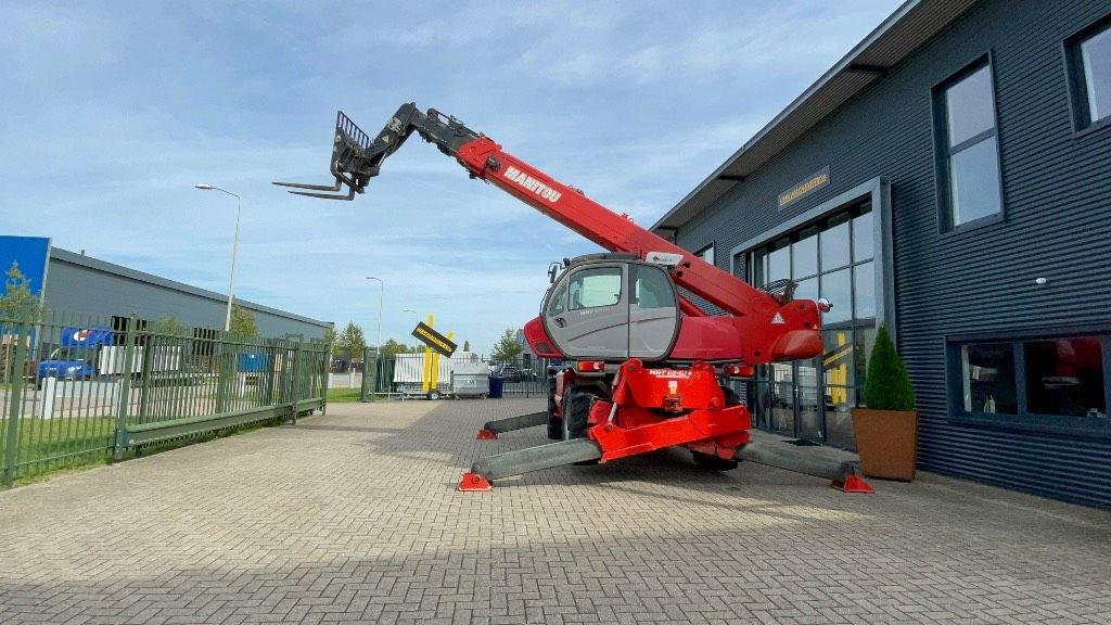 Teleskoplader a típus Manitou MRT 2540 Plus Privilege, Gebrauchtmaschine ekkor: WIJCHEN (Kép 5)