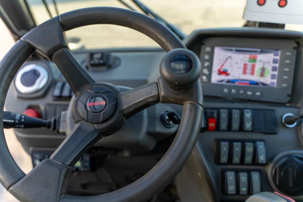 Teleskoplader typu Manitou MRT 2550, Gebrauchtmaschine v Moerbeke (Obrázek 11)