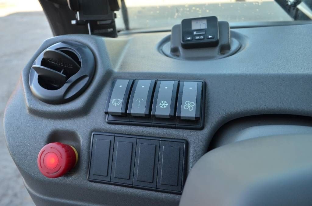 Teleskoplader typu Manitou MRT 2550, Gebrauchtmaschine v Moerbeke (Obrázek 11)