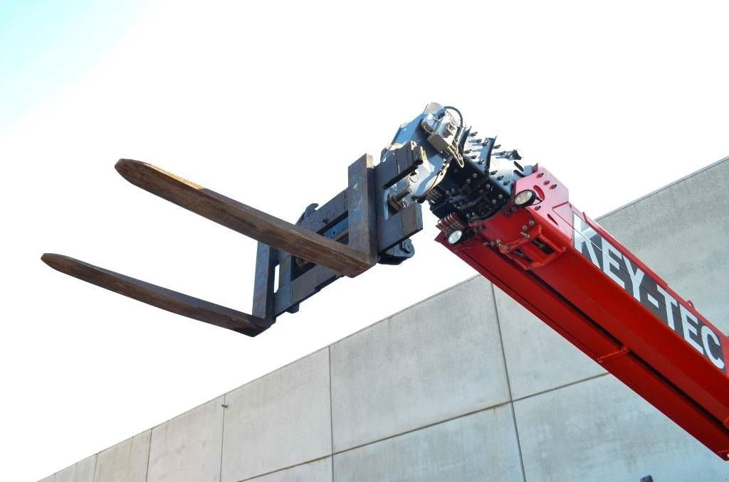 Teleskoplader typu Manitou MRT 2550, Gebrauchtmaschine v Moerbeke (Obrázek 3)