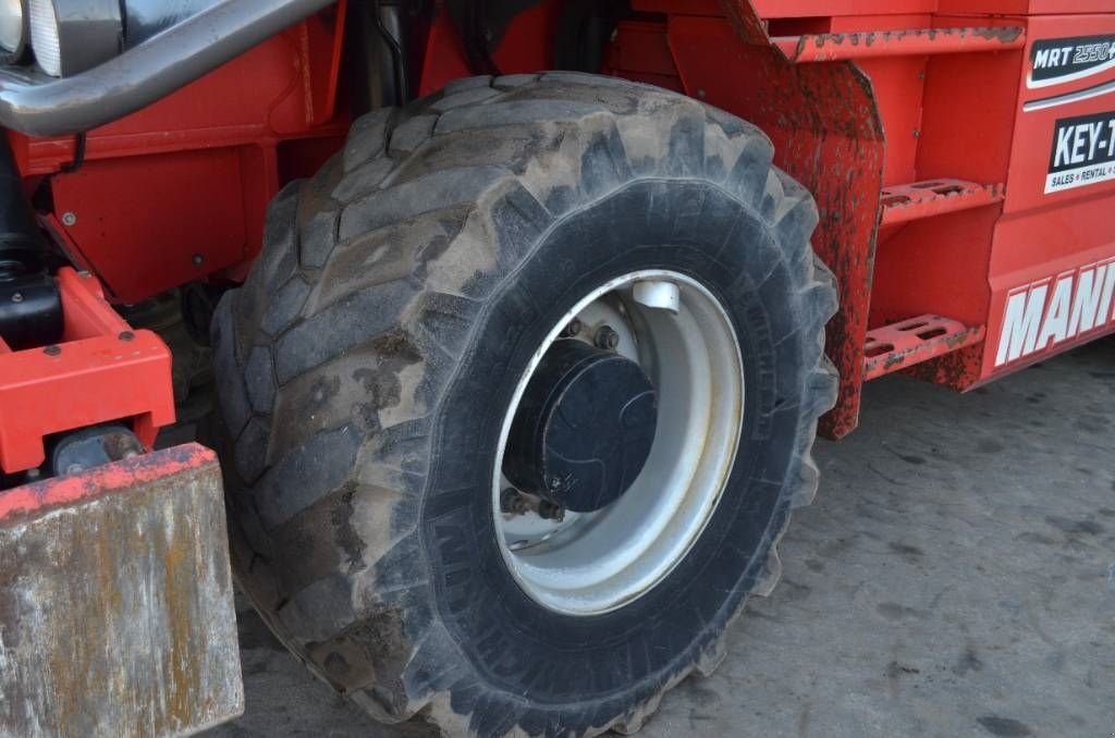 Teleskoplader typu Manitou MRT 2550, Gebrauchtmaschine v Moerbeke (Obrázek 8)