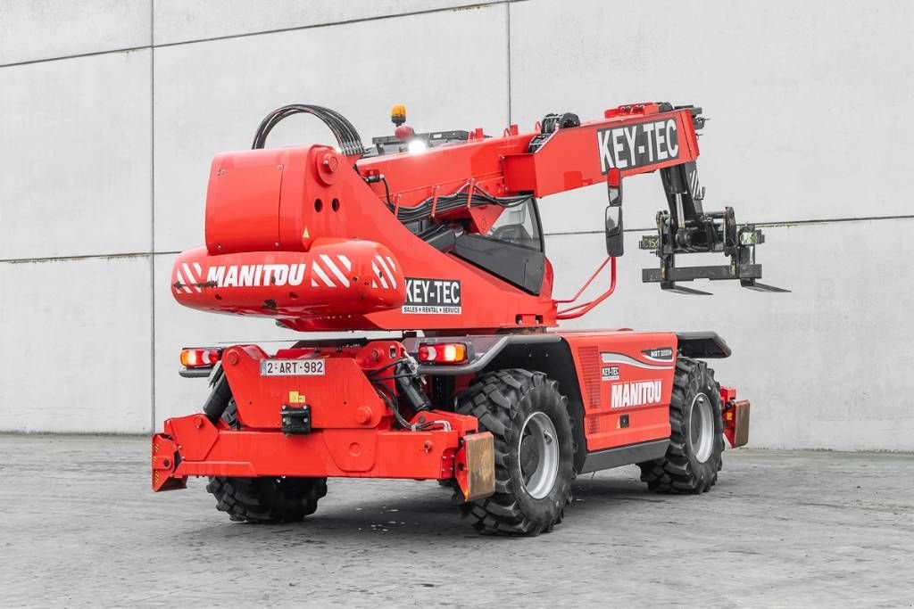 Teleskoplader от тип Manitou MRT 2550, Gebrauchtmaschine в Moerbeke (Снимка 5)