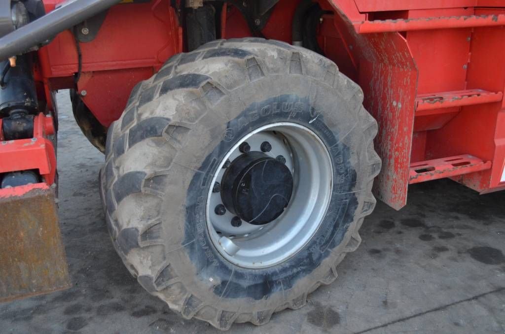 Teleskoplader типа Manitou MRT 2550, Gebrauchtmaschine в Moerbeke (Фотография 8)