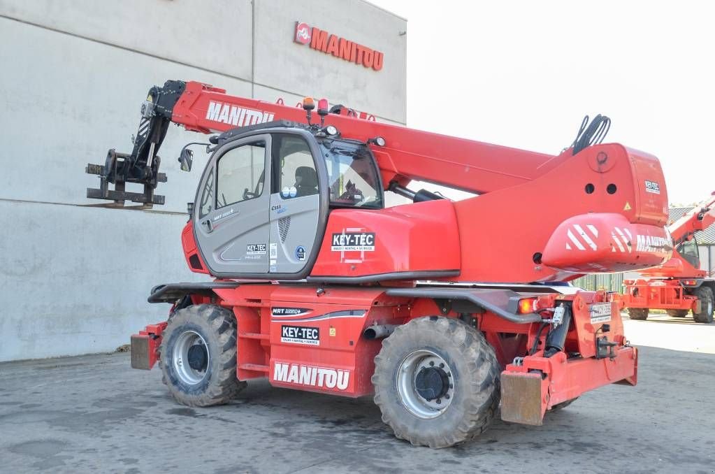 Teleskoplader типа Manitou MRT 2550, Gebrauchtmaschine в Moerbeke (Фотография 4)