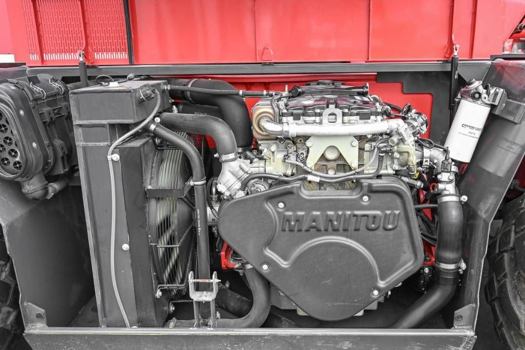 Teleskoplader типа Manitou MRT 2550, Gebrauchtmaschine в Moerbeke (Фотография 10)