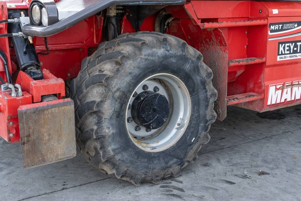 Teleskoplader of the type Manitou MRT 2550, Gebrauchtmaschine in Moerbeke (Picture 9)