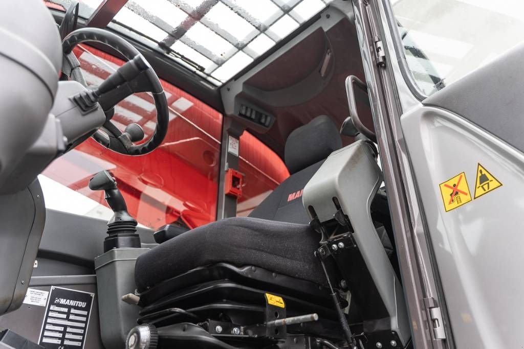 Teleskoplader of the type Manitou MRT 2550, Gebrauchtmaschine in Moerbeke (Picture 7)