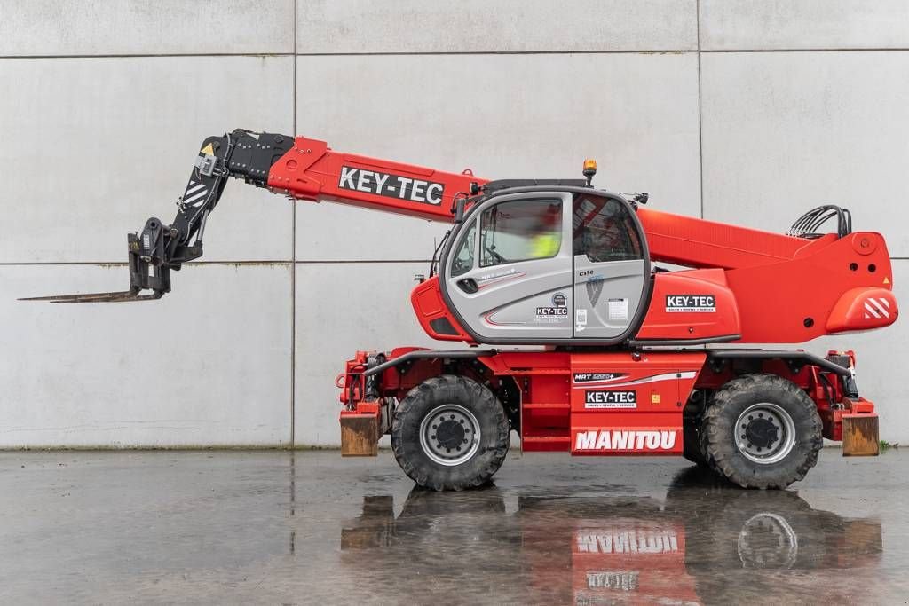 Teleskoplader of the type Manitou MRT 2550, Gebrauchtmaschine in Moerbeke (Picture 3)