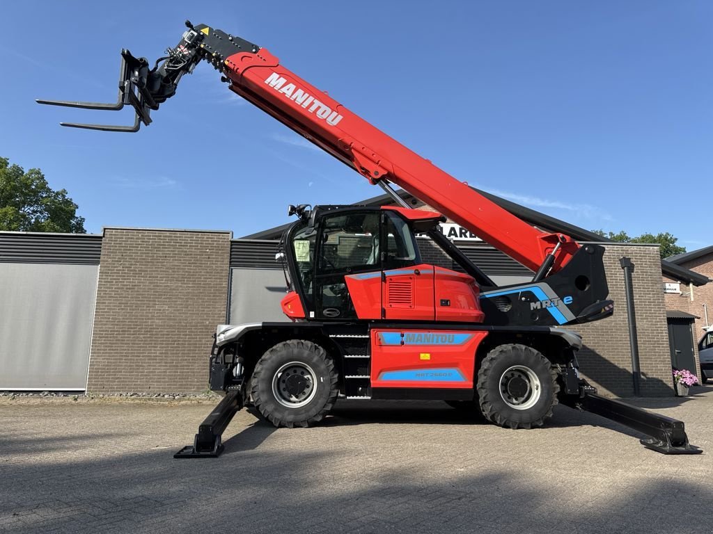 Teleskoplader of the type Manitou MRT 2660 Elektrische Verreiker, Neumaschine in Laren Gld (Picture 3)