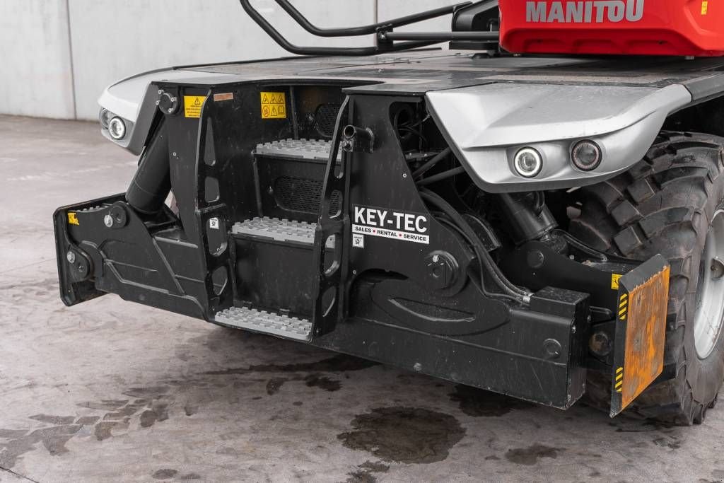 Teleskoplader tip Manitou MRT 2660, Gebrauchtmaschine in Moerbeke (Poză 10)