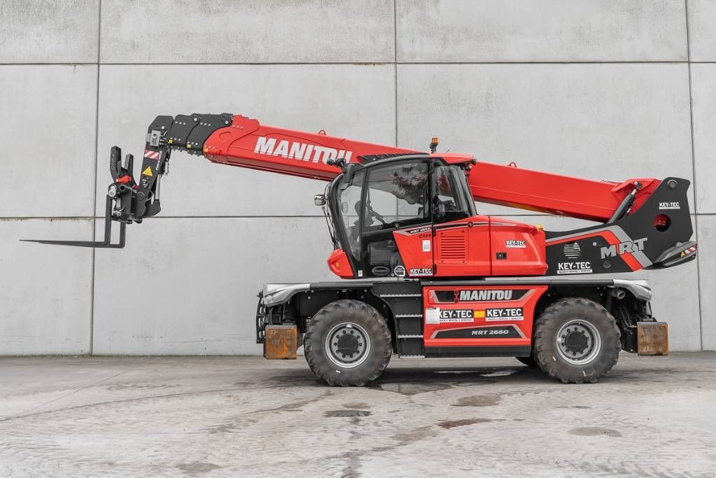Teleskoplader tip Manitou MRT 2660, Gebrauchtmaschine in Moerbeke (Poză 4)