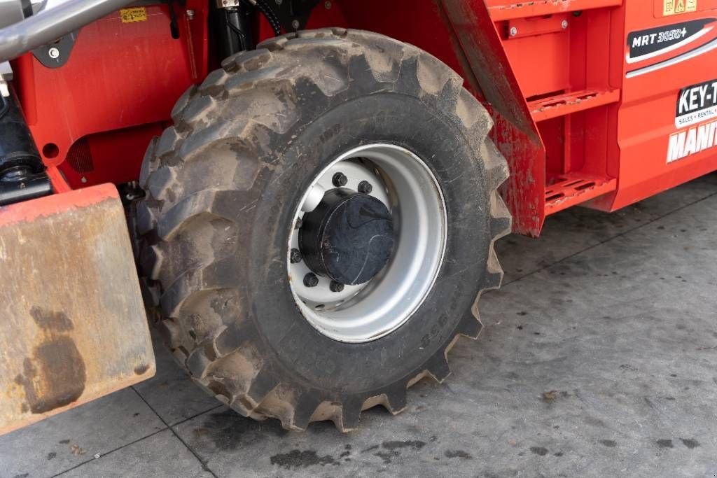 Teleskoplader del tipo Manitou MRT 3050+, Gebrauchtmaschine en Moerbeke (Imagen 10)