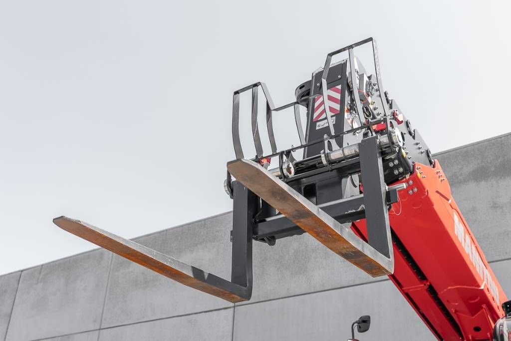 Teleskoplader типа Manitou MRT 3060, Neumaschine в Moerbeke (Фотография 9)
