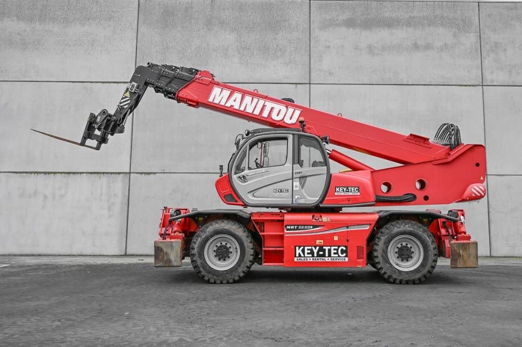 Teleskoplader typu Manitou MRT 3255, Gebrauchtmaschine v Moerbeke (Obrázek 4)