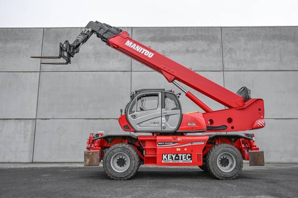 Teleskoplader of the type Manitou MRT 3255, Gebrauchtmaschine in Moerbeke (Picture 4)