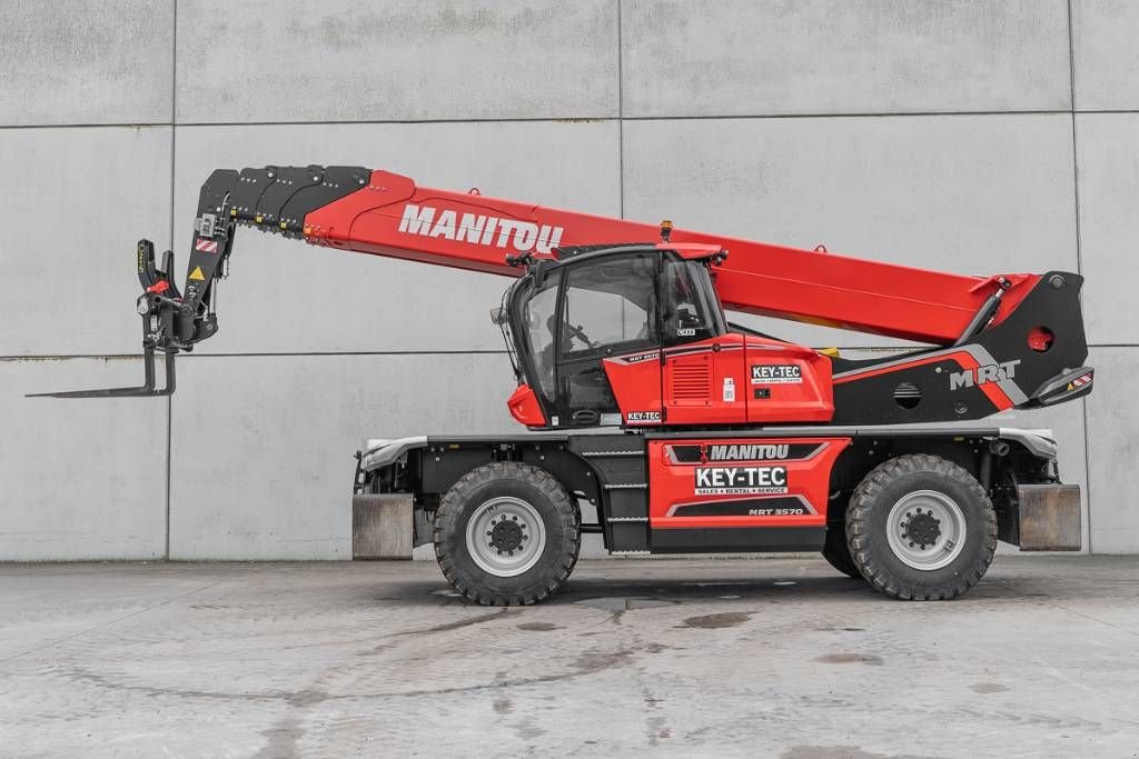 Teleskoplader of the type Manitou MRT 3570 360 210 Y, Gebrauchtmaschine in Moerbeke (Picture 4)