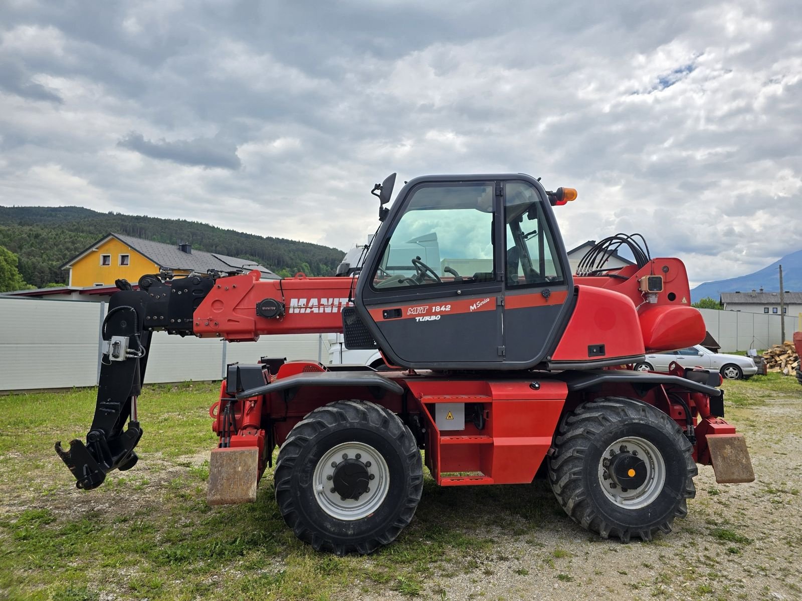 Teleskoplader of the type Manitou MRT1842, Gebrauchtmaschine in Gabersdorf (Picture 25)