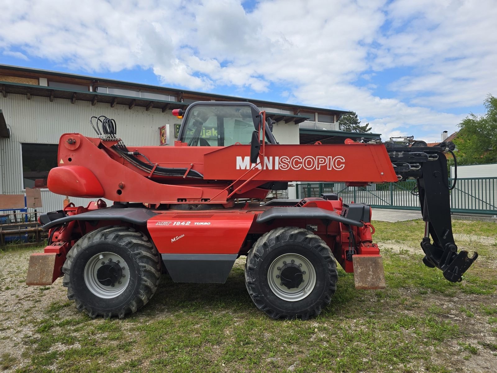 Teleskoplader of the type Manitou MRT1842, Gebrauchtmaschine in Gabersdorf (Picture 7)