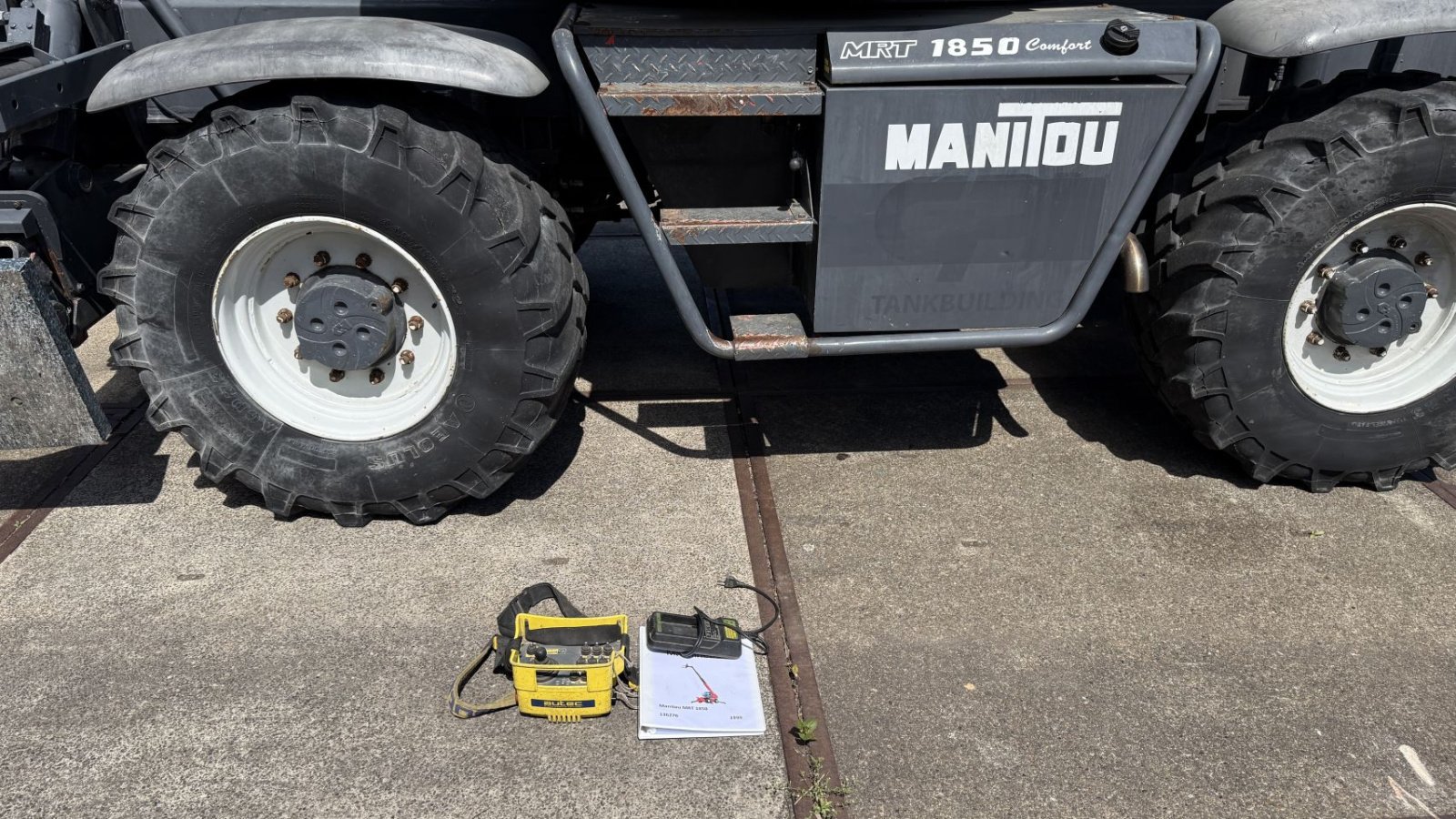 Teleskoplader typu Manitou MRT1850, Gebrauchtmaschine w Krimpen aan de Lek (Zdjęcie 11)