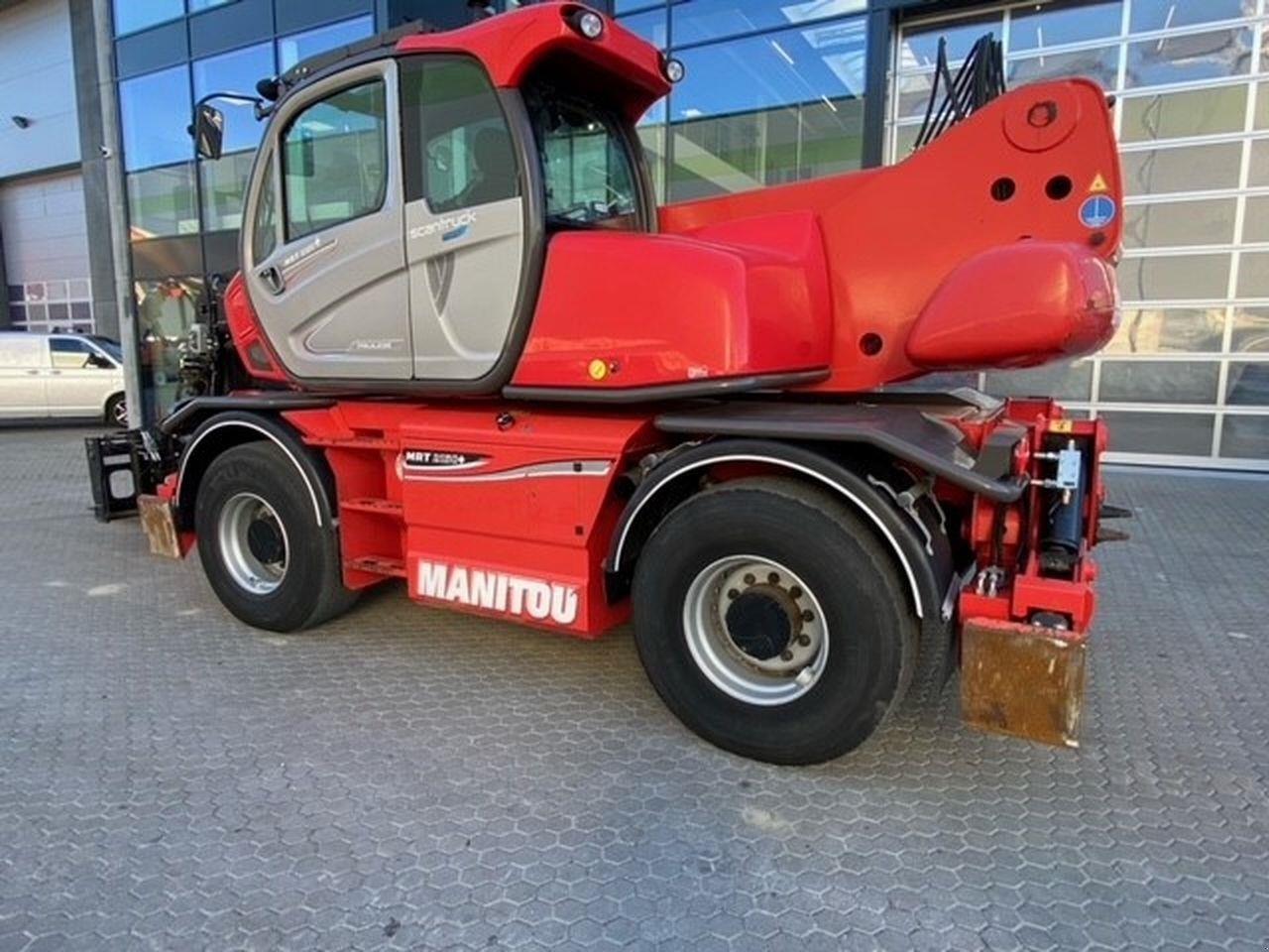 Teleskoplader tip Manitou MRT2150 PRIVILEGE+, Gebrauchtmaschine in Skive (Poză 4)
