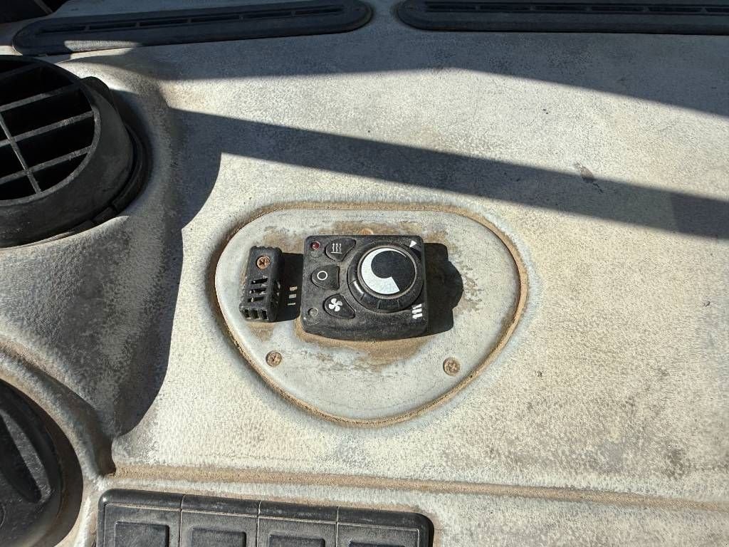 Teleskoplader tip Manitou MRT2150+ Privilege - Mercedes-Benz Engine / 4x4x4, Gebrauchtmaschine in Veldhoven (Poză 11)