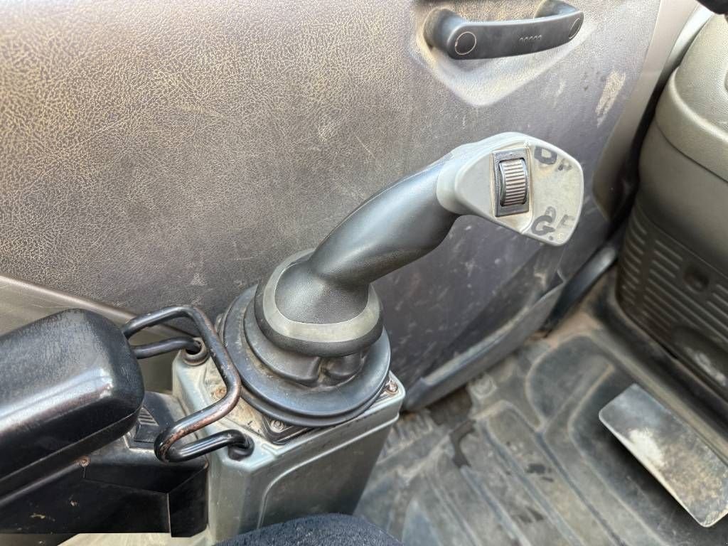 Teleskoplader del tipo Manitou MRT2150+ Privilege - Remote Control / 4x4x4 / AC, Gebrauchtmaschine In Veldhoven (Immagine 11)