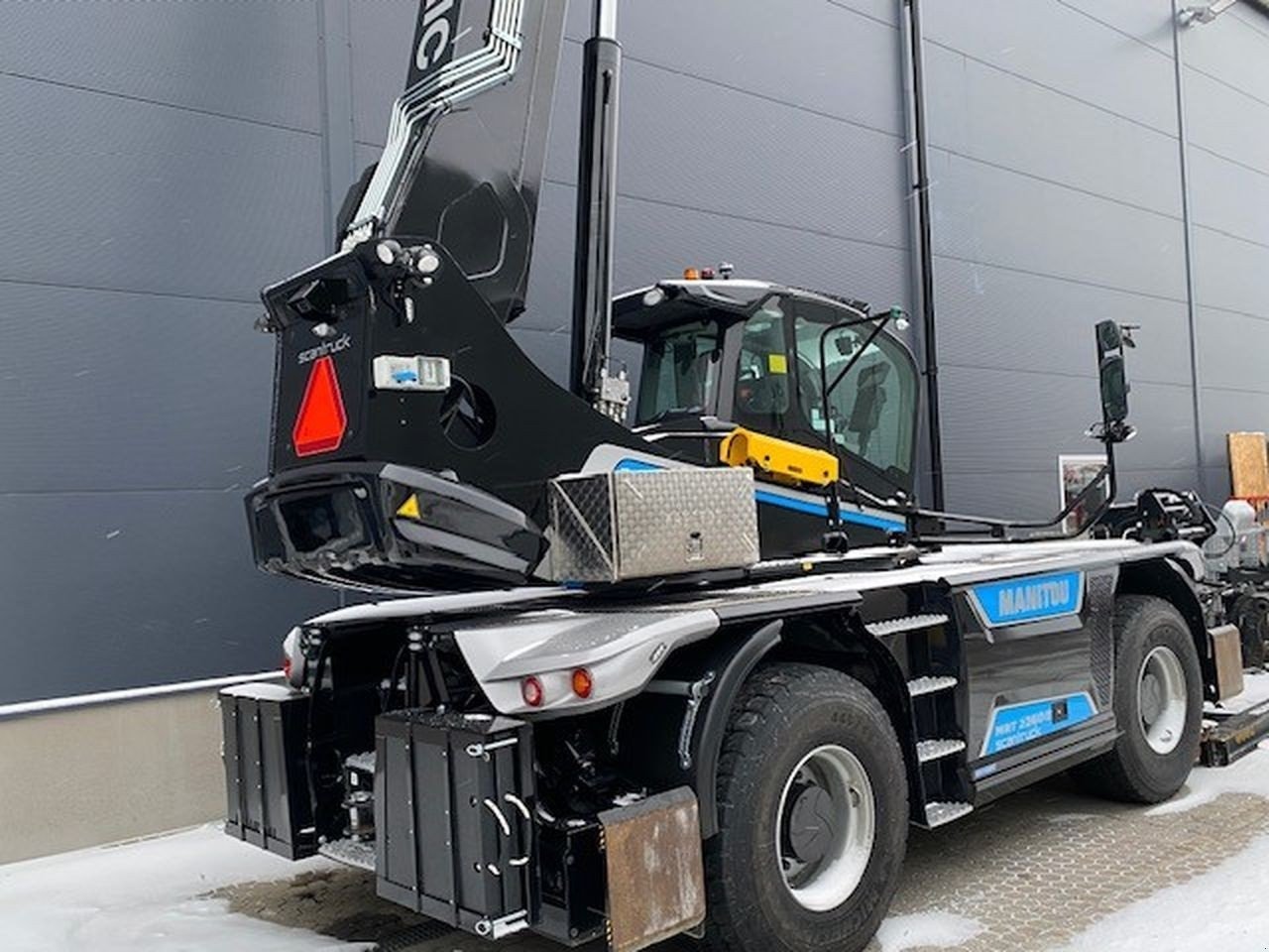 Teleskoplader del tipo Manitou MRT2260E 700 VISION+, Gebrauchtmaschine In Skive (Immagine 2)