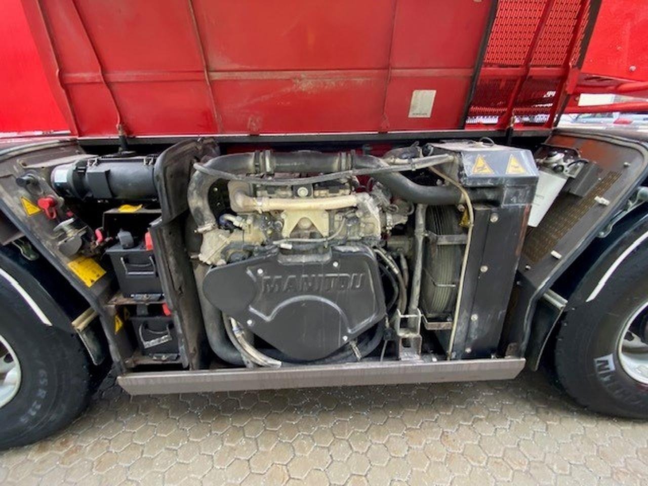 Teleskoplader of the type Manitou MRT2470P+ ST4, Gebrauchtmaschine in Skive (Picture 8)