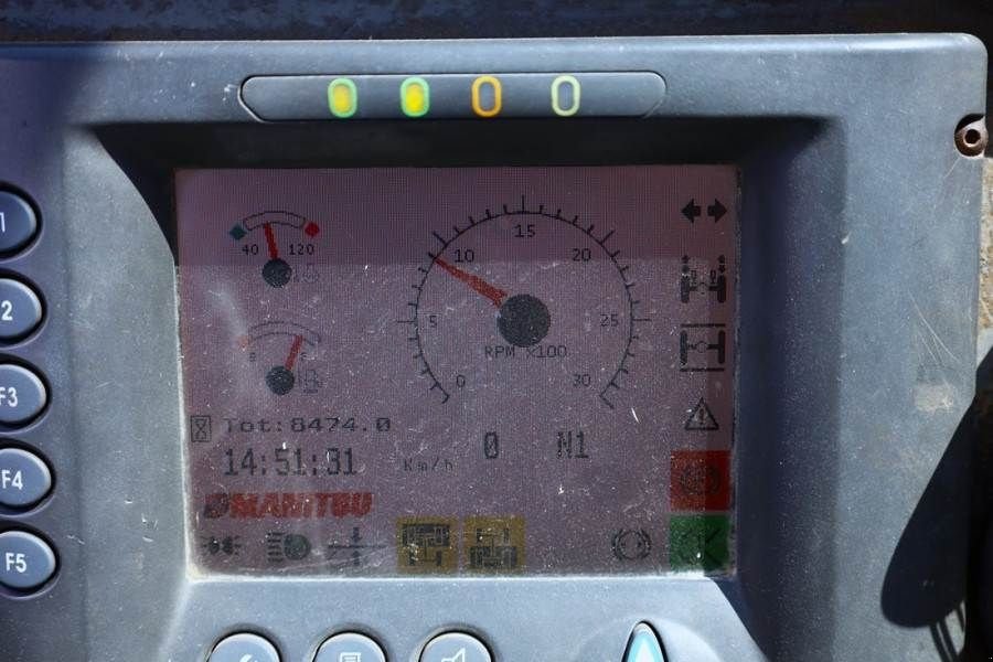 Teleskoplader des Typs Manitou MRT3050 PRIVILEGE Diesel, 4x4 Drive And 4-Wheel St, Gebrauchtmaschine in Groenlo (Bild 5)