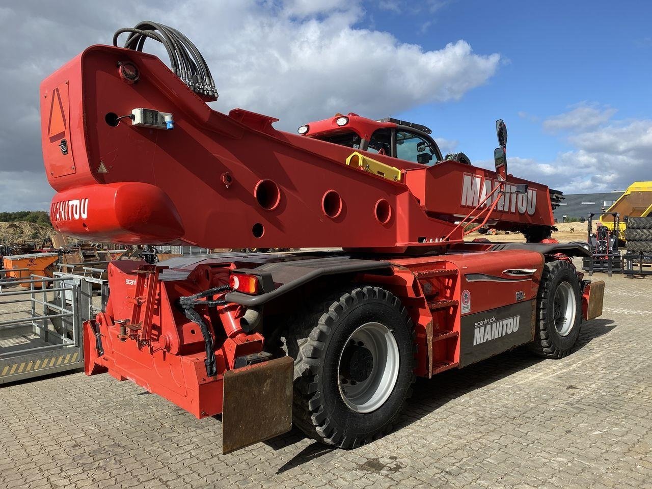 Teleskoplader typu Manitou MRT3255P+ ST4, Gebrauchtmaschine v Skive (Obrázek 4)