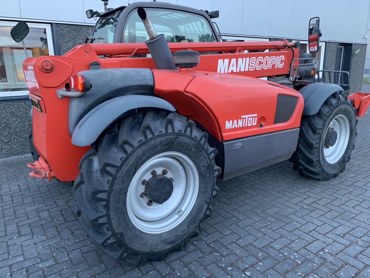 Teleskoplader typu Manitou MT 1030, Gebrauchtmaschine w Vriezenveen (Zdjęcie 4)