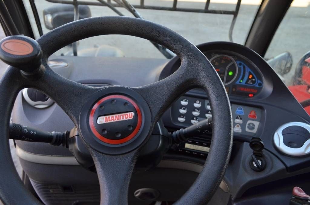 Teleskoplader of the type Manitou MT 1135, Gebrauchtmaschine in Moerbeke (Picture 10)