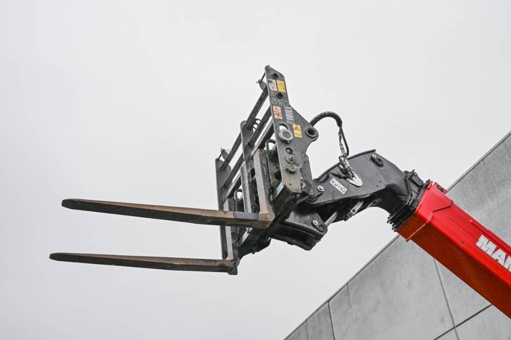 Teleskoplader a típus Manitou MT 1135, Gebrauchtmaschine ekkor: Moerbeke (Kép 9)