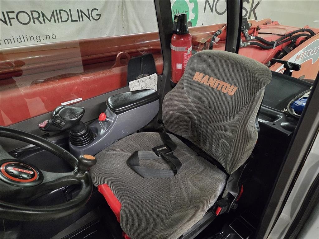Teleskoplader typu Manitou MT 1440 Hydraulisk pallegaffel, Gebrauchtmaschine v Ølen (Obrázek 16)
