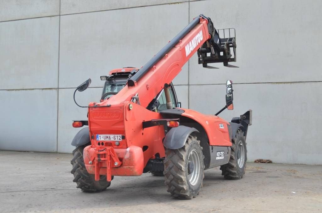 Teleskoplader от тип Manitou MT 1440, Gebrauchtmaschine в Moerbeke (Снимка 4)
