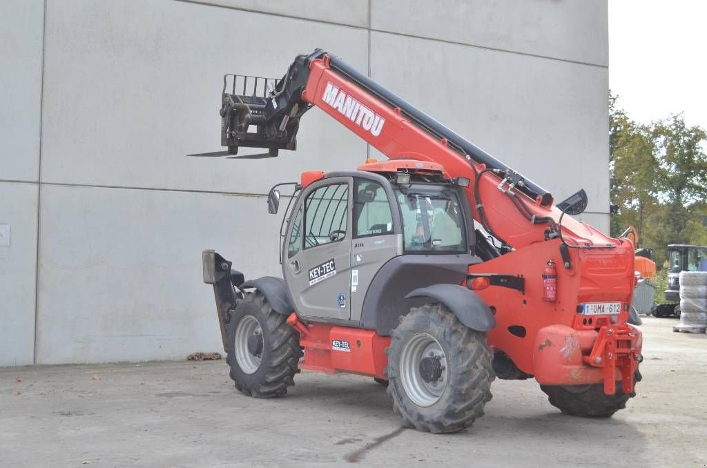 Teleskoplader от тип Manitou MT 1440, Gebrauchtmaschine в Moerbeke (Снимка 5)