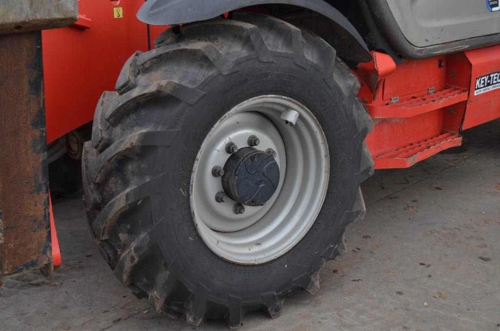 Teleskoplader от тип Manitou MT 1440, Gebrauchtmaschine в Moerbeke (Снимка 9)