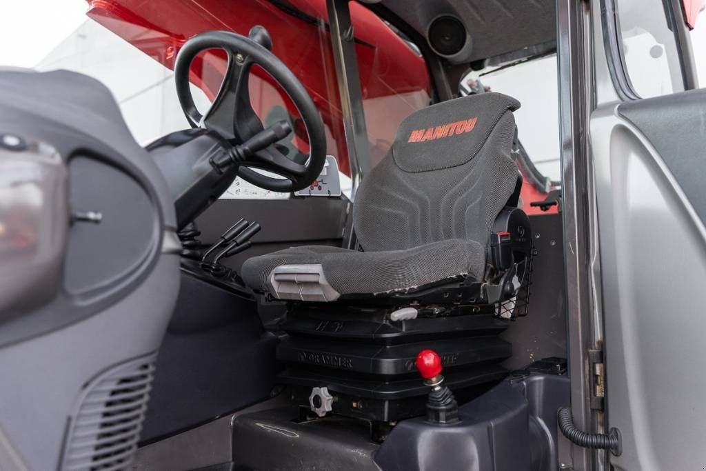 Teleskoplader del tipo Manitou MT 1440, Gebrauchtmaschine In Moerbeke (Immagine 7)