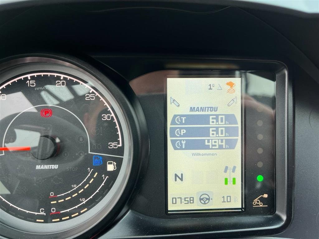 Teleskoplader of the type Manitou MT 1840 100D ST5 S1, Gebrauchtmaschine in Mariager (Picture 10)