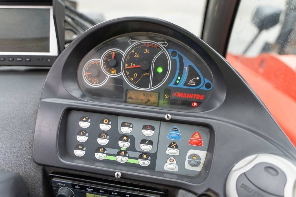 Teleskoplader типа Manitou MT 1840, Gebrauchtmaschine в Moerbeke (Фотография 10)
