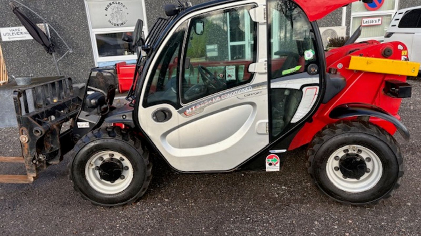 Teleskoplader typu Manitou MT 625 COMFORT M. SKOVL OG GAFLER. 3. FUNKTION, Gebrauchtmaschine w Dronninglund (Zdjęcie 2)