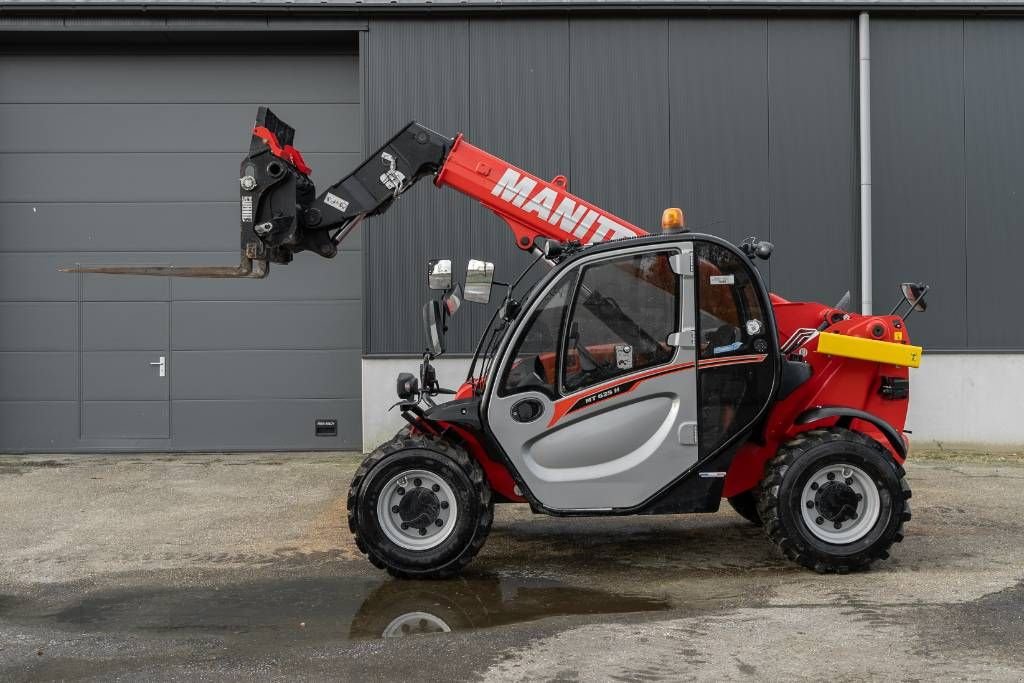 Teleskoplader des Typs Manitou MT 625 H, Gebrauchtmaschine in Moerbeke (Bild 4)