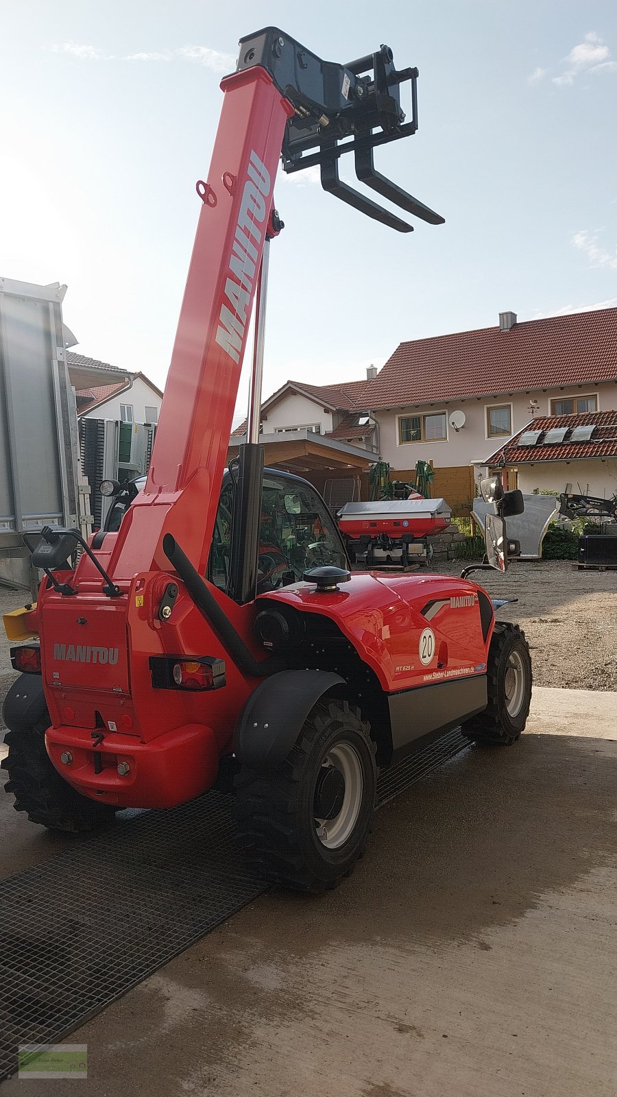 Teleskoplader of the type Manitou MT 625 T Comfort, Neumaschine in Ried (Picture 3)